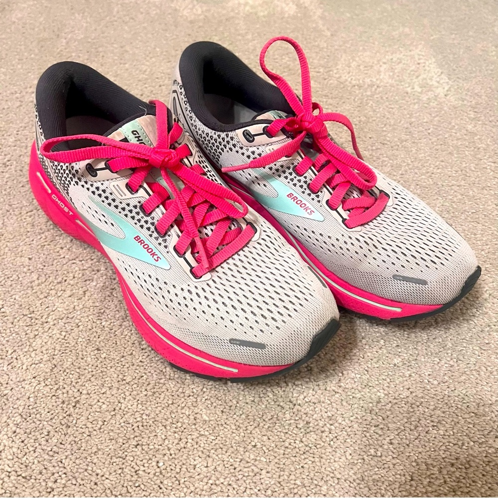 Women’s Brooks Ghost 14- size 7